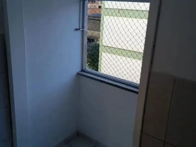 Imagem 5: Apartamento com Um Dormitório, Living, Banheiro, Cozinha e Área de Serviço...