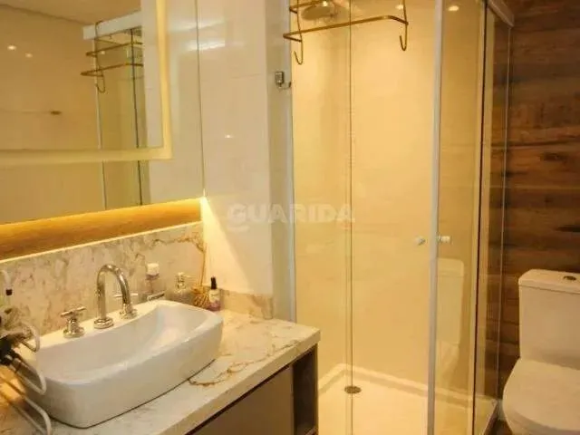 Imagem 3: Apartamento Mobiliado com 3 Dormitórios, Sendo 1 Suíte, para Alugar no Bairro Cristal