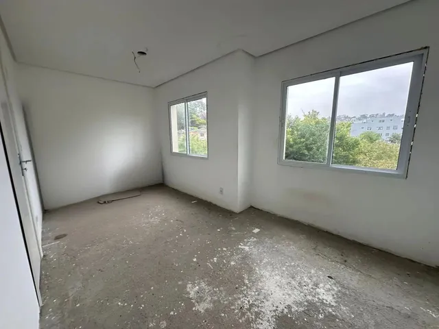 Imagem 7: Casa em Condomínio Fechado com 3 Dormitórios para Alugar no Bairro Teresópolis Porto