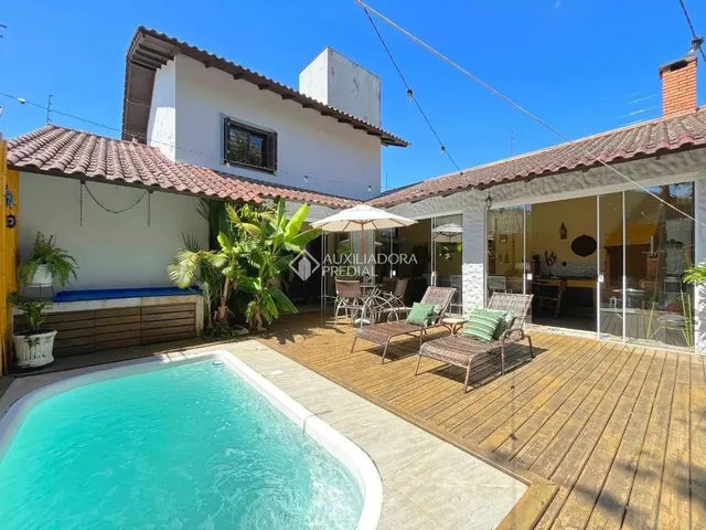 Imagem 1: Casa com 4 Dormitórios, Mobiliada na Zona Sul!