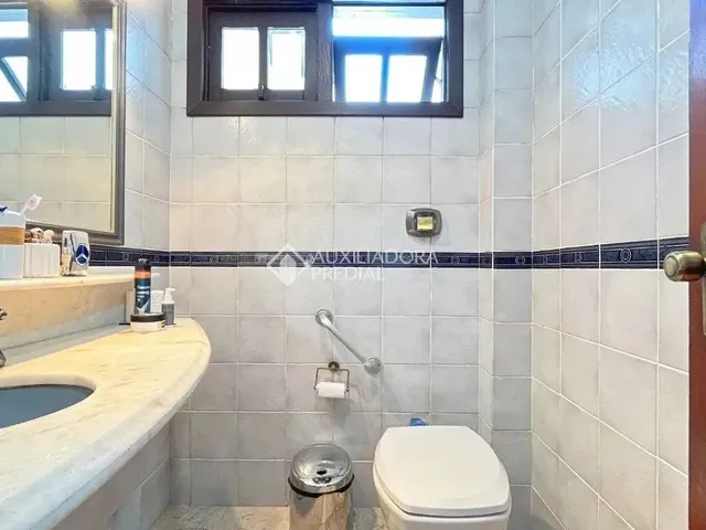 Imagem 9: Casa com 4 Dormitórios, Mobiliada na Zona Sul!