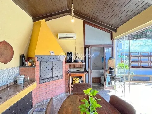 Imagem 11: Casa com 4 Dormitórios, Mobiliada na Zona Sul!