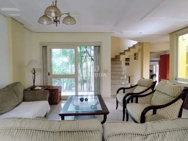 Imagem: Casa com 5 Dormitórios, Sendo 3 Suítes