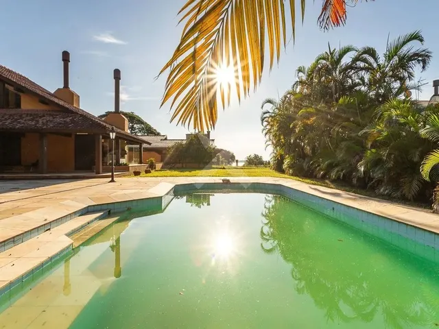 Imagem: Casa de 4 Dormitórios, com 650M², Vila