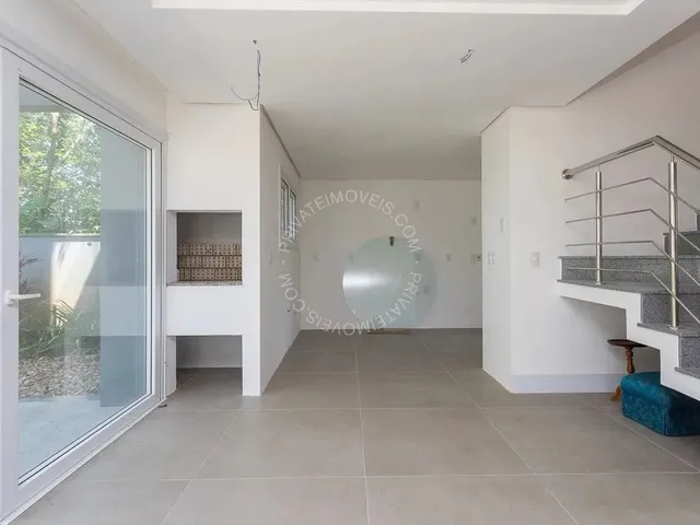 Imagem 8: Casa em Condomínio Semimobiliada para Alugar no Ipanema com 4 Quartos (3 Suítes