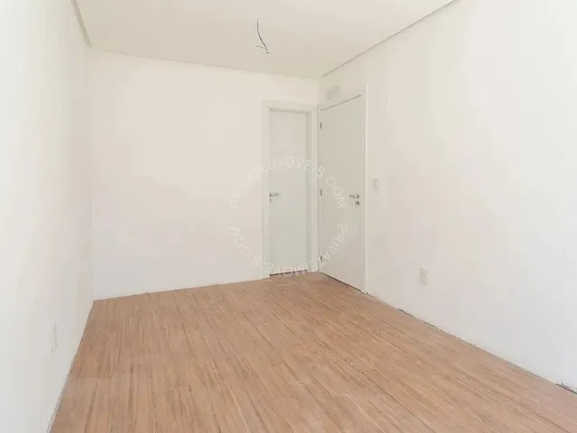 Imagem 2: Casa em Condomínio Semimobiliada para Alugar no Ipanema com 4 Quartos (3 Suítes