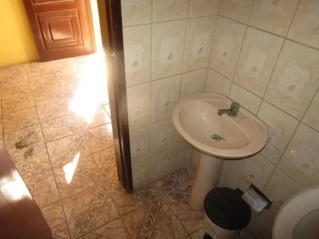 Imagem 13: Cod.imóvel: 36 - Apartamento no Bairro Nonoai com 35 M2, 1 Dormitório, Área De
