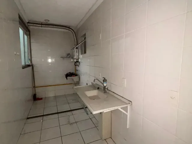 Imagem 5: Imóvel para Aluguel com 48 Metros Quadrados com 2 Quartos em Joana D&Amp;Apos;Arc - Nova