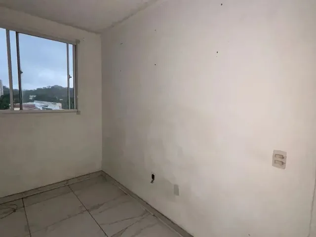 Imagem 6: Imóvel para Aluguel com 48 Metros Quadrados com 2 Quartos em Joana D&Amp;Apos;Arc - Nova