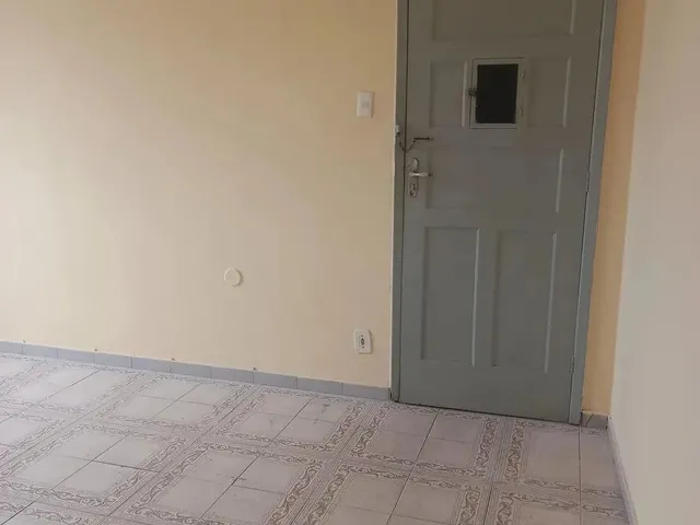 Imagem 7: Imóvel para Aluguel Possui 35 Metros Quadrados com 2 Quartos em Olinda - Nilópolis - Rj
