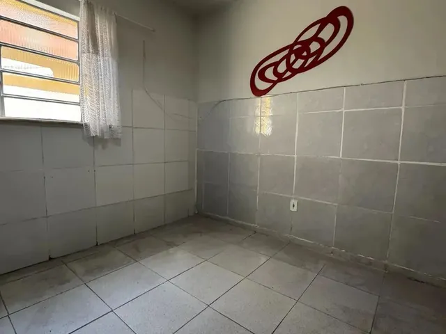 Imagem 7: Imóvel para Aluguel Possui 60 Metros Quadrados com 2 Quartos em Moquetá - Nova Iguaçu