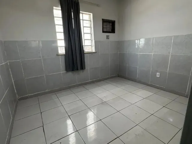 Imagem 5: Imóvel para Aluguel Possui 60 Metros Quadrados com 2 Quartos em Moquetá - Nova Iguaçu