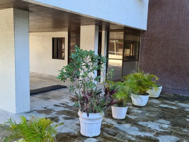 Imagem 12: Apartamento de Luxo em Casa Forte com 4 Quartos, 2 Suítes e 2 Vagas de Garagem