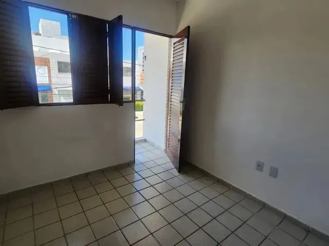 Imagem 11: Imóvel para Venda com 85 Metros Quadrados com 4 Quartos em Bessa - João Pessoa - Pb
