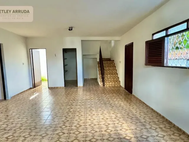 Imagem 2: Casa no Cristo com 04 Quartos, Lote de 300 M²