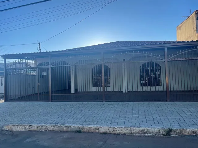 Imagem: Aluga-Se Casa C/ 04 Quartos na Qnm 36 M-Norte