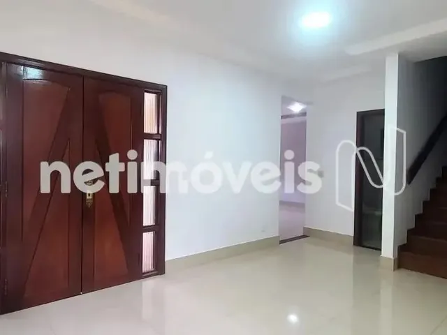 Imagem 2: Sobrado 4 Quartos na Qe 28, Conjunto G - Guará II
