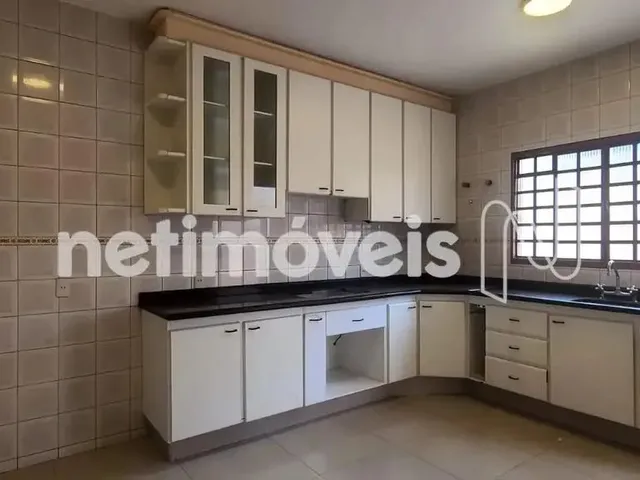 Imagem 3: Sobrado 4 Quartos na Qe 28, Conjunto G - Guará II