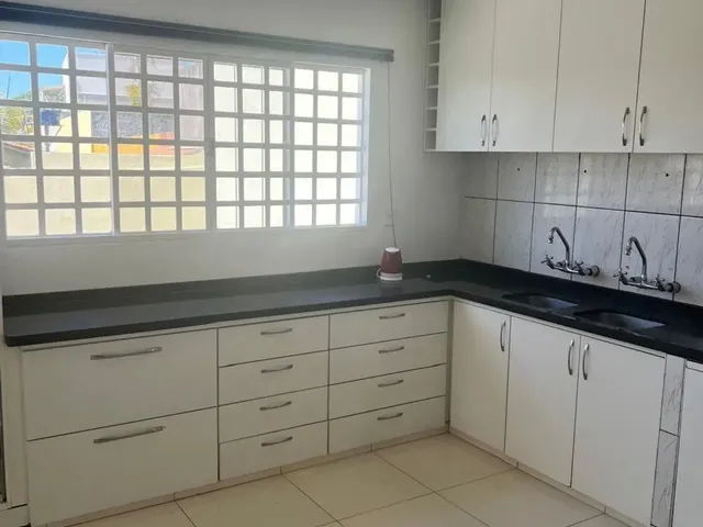 Imagem 7: Alugo Casa em Arniqueira - 130 M² de Área Construída, 2 Suítes, Localização