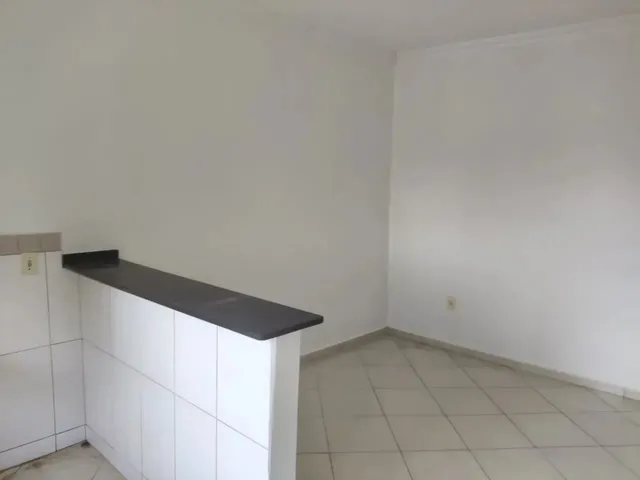 Imagem 6: Apartamento com 2 Quartos na Quadra 404 em Recanto das Emas - Brasília - Df