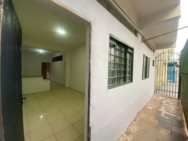 Imagem: Aluguel - Casa Térrea na Qs 06, Areal (Ao