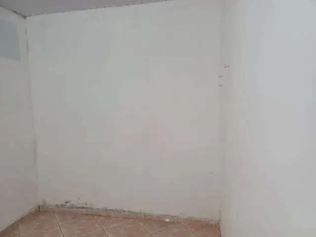 Imagem: Alugo Casa de Fundo Próximo Ao Metrô