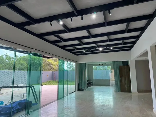 Imagem 13: Imóvel para Aluguel com 400 Metros Quadrados com 3 Quartos