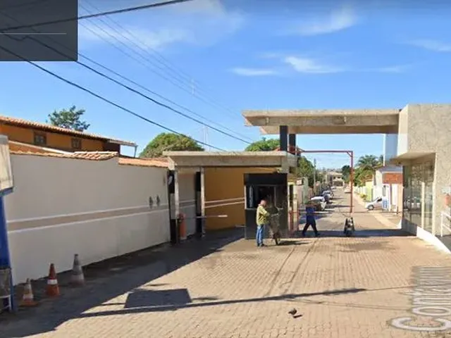 Imagem: Alugo Apartamento de 2 Quartos em Condomínio