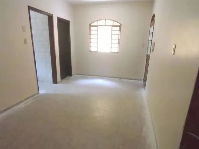 Imagem 5: Casa 04 Quartos Qd 11 Setor Leste (Com Vaga de Garagem