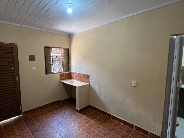 Imagem 2: Kitnet 1 Comodo, Pia e Banheiro Dentro