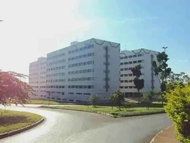 Imagem 1: Apartamento com 1 Quarto para Alugar, 30M² - Guara II