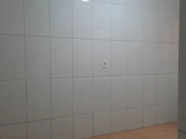 Imagem: Alugado!!!Alugo 3 Cômodos Banheiro para