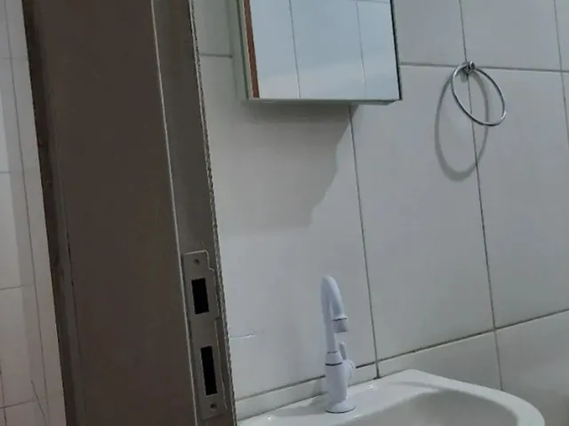 Imagem 8: Alugado!!!Alugo 3 Cômodos + Banheiro para Moças, Rapazes Ou Casal Sem Filhos e Sem