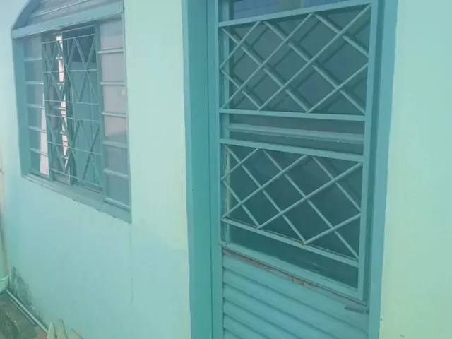 Imagem: Alugo Quarto Grande