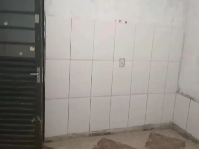 Imagem 3: Casa 4 Cômodos Recanto das Emas 406 Conjunto L Casa 27 Ao Lado Supermercado Baratao. Zap