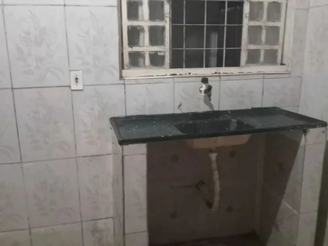 Imagem 7: Casa 4 Cômodos Recanto das Emas 406 Conjunto L Casa 27 Ao Lado Supermercado Baratao. Zap