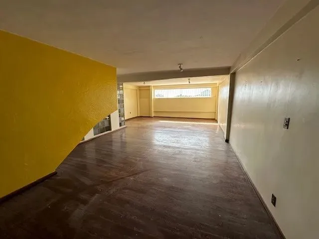 Imagem 2: Triplex de 4 Quartos com Garagem