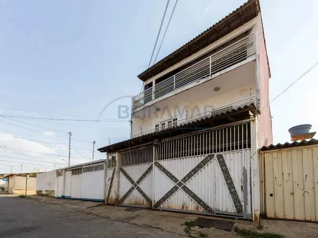 Imagem: Casa de 4 Quartos com Cobertura e Churrasqueira