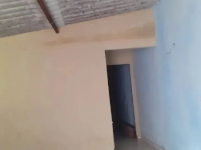 Imagem: Vende Se Uma Casa e Aluga Se Uma Casa