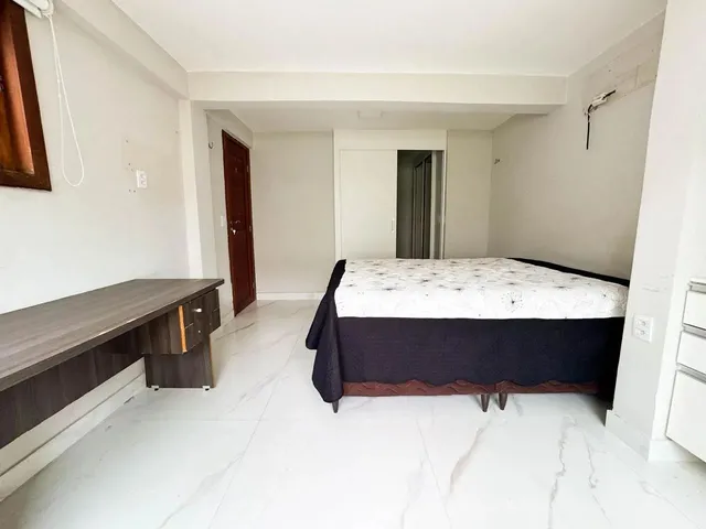 Imagem 9: Casa de Alto Padrão com 4 Quartos(2 Suítes) Lagoa Nova
