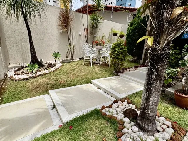 Imagem: Casa Alto Padrão em Lagoa Nova - Venda