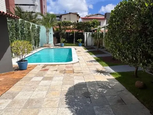 Imagem 3: Casa de Alto Padrão com 550M² em Capim Macio - Ll