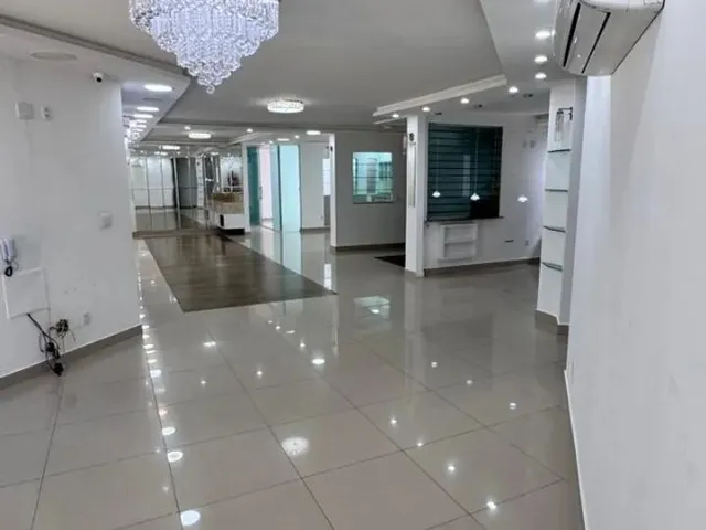 Imagem 9: Casa de Alto Padrão com 550M² em Capim Macio - Ll