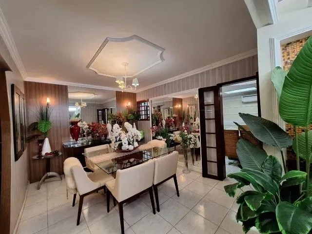 Imagem 9: Casa Térrea 3/4 C/ Suíte de 200 M², Sala de Estar e Jantar, 2 Vagas por 450.000,00