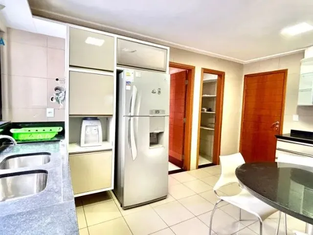 Imagem 10: Apartamento Sofisticado com 3 Suítes em Candelária