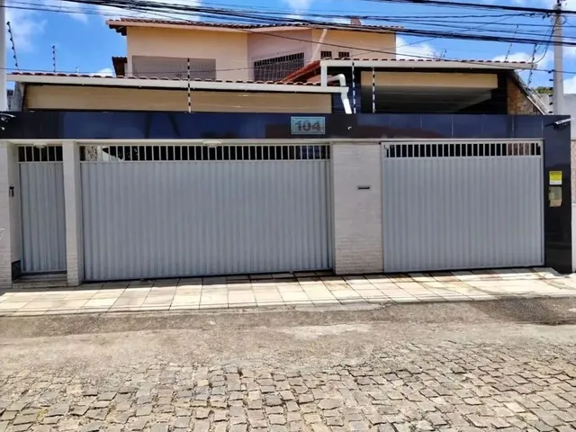 Imagem 1: Casa com 4 Dormitórios À Venda, 428 M² por R$ 950.000,00 - Lagoa Nova - Natal/Rn