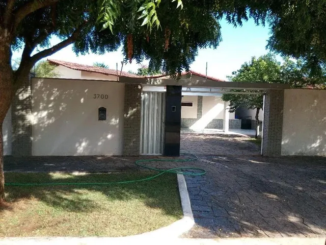 Imagem: Casa com 4 Dormitórios À Venda, 300 M²