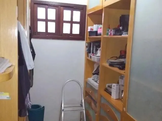 Imagem 4: Casa com 4 Dormitórios À Venda, 300 M² por R$ 900.000,00 - Parque das Colinas