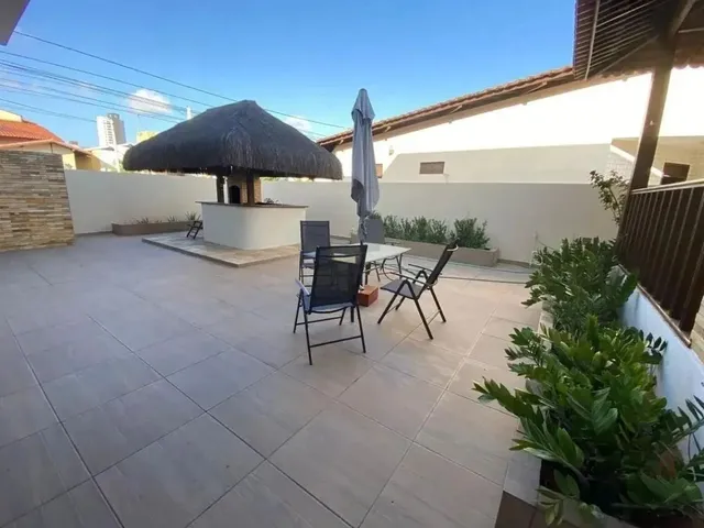 Imagem 5: Imóvel para Venda com 255 Metros Quadrados com 3 Quartos em Candelária - Natal - Rn