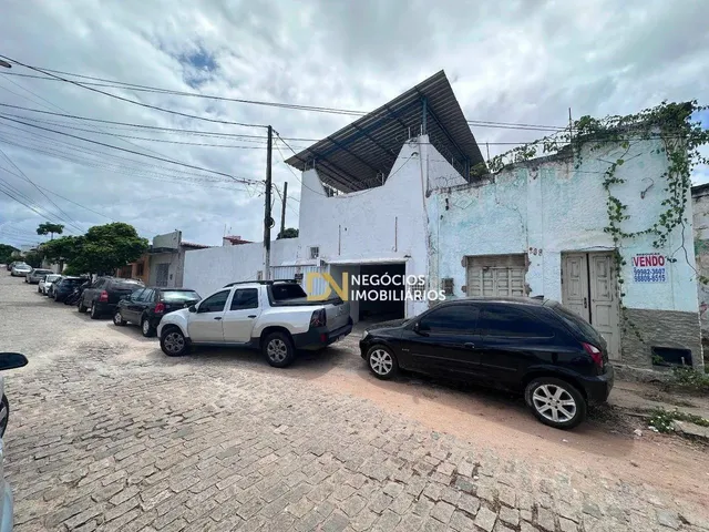 Imagem: Casa com 5 Dormitórios À Venda, 140 M²